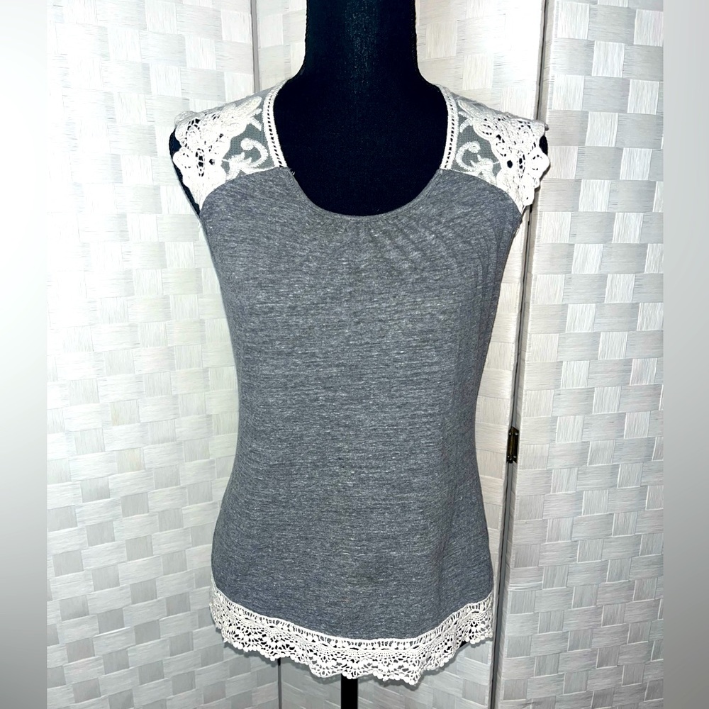 🩶Ya Los Angeles Tank/Size Small